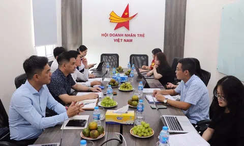 Hội DNT Việt Nam làm việc với Nhóm nghiên cứu của Hội đồng Tư vấn cải cách thủ tục hành chính của Thủ tướng Chính phủ