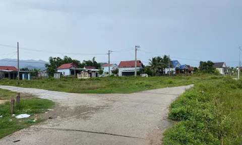Nhiều địa phương ở Khánh Hòa, Quảng Nam tạm dừng tách thửa, hiến đất làm đường
