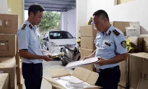 Hưng Yên: Thu giữ 10 tấn phụ tùng ô tô đã qua sử dụng không rõ nguồn gốc