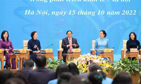 Thủ tướng: Nghiên cứu các chính sách đặc thù dành riêng cho phụ nữ
