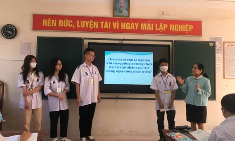 Tránh sử dụng ngữ liệu SGK trong kiểm tra Ngữ văn: Đổi mới nhất thời hay bền vững?