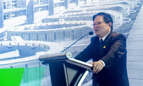 Cổ phiếu sập sàn 5 phiên liên tiếp, Chủ tịch Hoá chất Đức Giang Đào Hữu Huyền gửi tâm thư đến cổ đông
