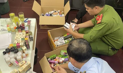 Hà Nội: Thu giữ gần 300 sản phẩm thuốc lá điện tử không rõ nguồn gốc, xuất xứ