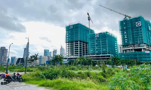 Thủ tướng yêu cầu các bộ gỡ khó cho thị trường bất động sản
