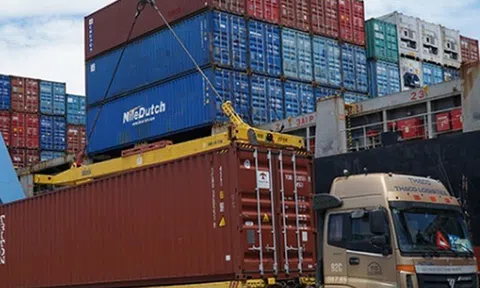 Nâng cao năng lực cạnh tranh và phát triển dịch vụ logistics Việt Nam