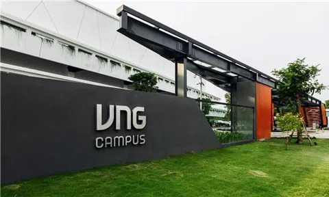 Ngày 5/1/2023, công ty mẹ của Zalo niêm yết cổ phiếu trên sàn UPCoM với giá 240.000 đồng