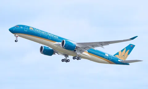 Vietnam Airlines tặng vé máy bay miễn phí cho người lao động về quê đón Tết