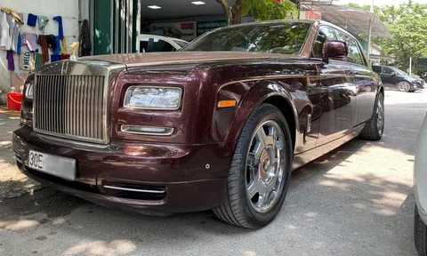 Rolls-Royce Phantom Sacred Fire bước vào cuộc đấu giá lần thứ 4 với mức giảm lên đến 7,6 tỷ đồng