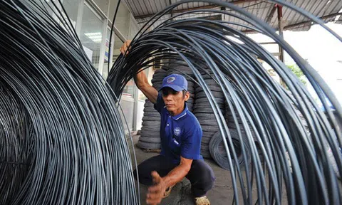Sắt thép quay trở lại đường đua tăng giá
