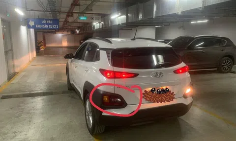Ô tô chỉ sáng 1 bên đèn lùi có được đăng kiểm hay không?