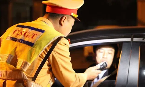 Không chấp hành kiểm tra nồng độ cồn sẽ bị phạt như thế nào?