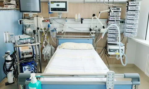 Mua sắm máy móc, trang thiết bị y tế vẫn gặp khó