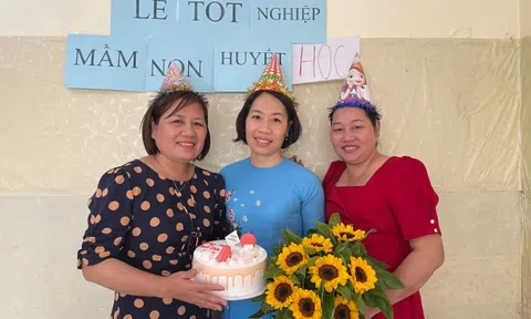 'Lễ tốt nghiệp' của bệnh nhân ung thư: Xem bệnh viện là trường mầm non, xét nghiệm là bài thi vượt cấp