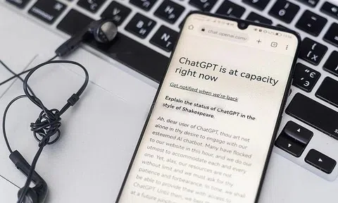 ChatGPT sập diện rộng do hoạt động hết công suất