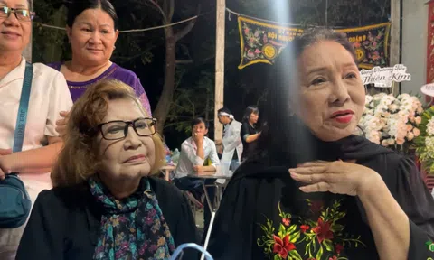 'Đi đám tang mà cười quá nhiều', NSND Bạch Tuyết bất ngờ bị hỏi khi đến viếng nghệ sĩ Thiên Kim