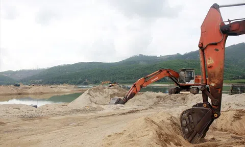Vật liệu khan hiếm, giá tăng vọt, Phó Thủ tướng ra chỉ đạo “nóng”