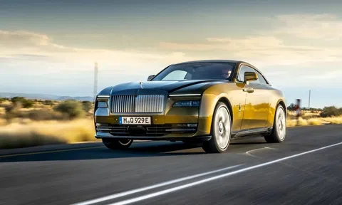 Rolls-Royce sẽ chỉ sản xuất xe điện kể từ năm 2030