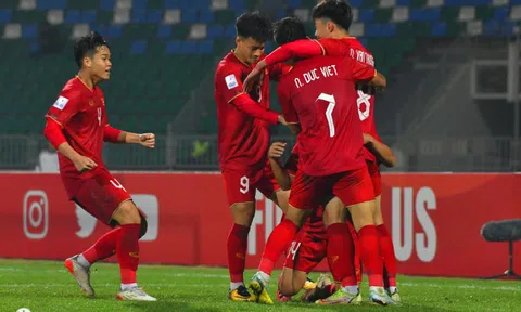 Cầu thủ U20 Việt Nam báo tin cực vui từ Uzbekistan
