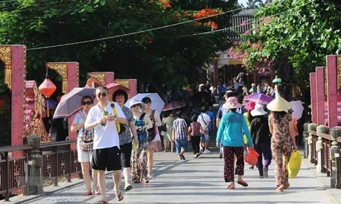 Tour khách đoàn Trung Quốc trở lại Việt Nam từ ngày 15/3