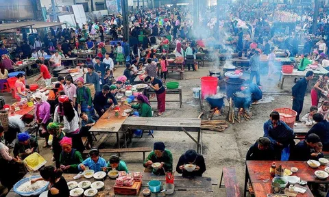 Chợ phiên Mèo Vạc