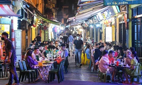 Cân nhắc thu phí vỉa hè