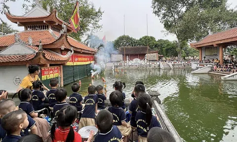 Phát triển công nghiệp văn hóa từ tài nguyên di sản