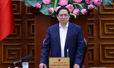 Thủ tướng yêu cầu sử dụng hết các công cụ để tháo gỡ khó khăn đối với thị trường tài chính, bất động sản