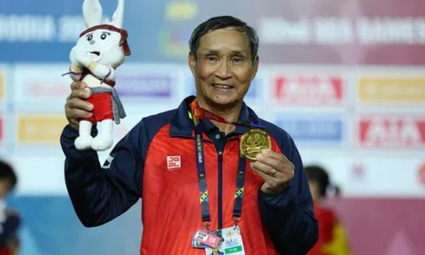 HLV Mai Đức Chung tiết lộ bất ngờ sau chức vô địch SEA Games 32