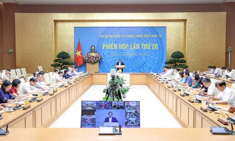 Thủ tướng Phạm Minh Chính: Đủ điều kiện chuyển COVID-19 từ bệnh truyền nhiễm nhóm A sang nhóm B