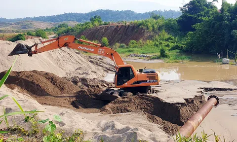 Giá cát “nhảy múa”, tăng gấp đôi, gấp ba