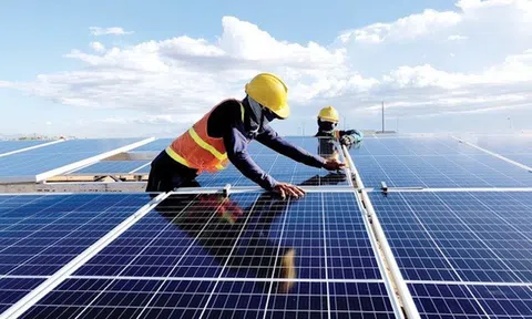 Bộ Công Thương đề xuất “gỡ khó” điện mặt trời mái nhà
