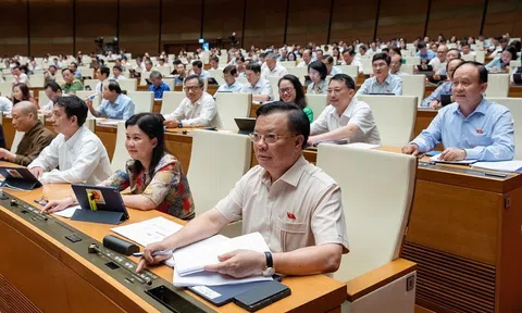 Quốc hội lập đoàn giám sát quản lý thị trường bất động sản và nhà ở xã hội