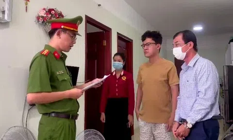 Bắt giam một bác sĩ về tội làm giả tài liệu của cơ quan, tổ chức