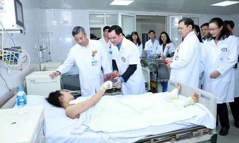 Nhiều chính sách dành cho nhân viên y tế đã "lỗi thời"