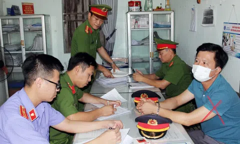Khởi tố; bắt khẩn cấp 3 cán bộ y tế