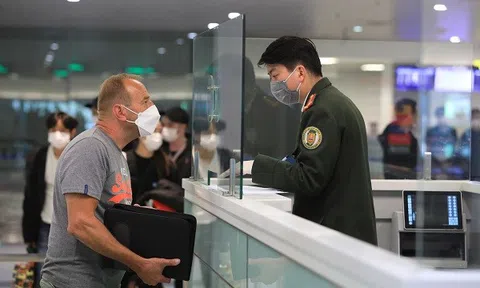 Đề xuất thống nhất 1 đầu mối cấp giấy phép cho lao động nước ngoài