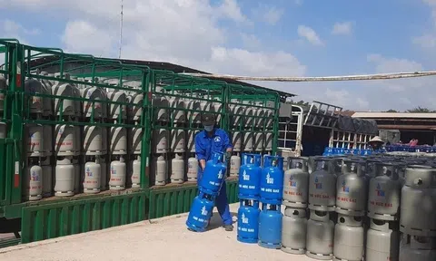 Giá gas tiếp tục tăng thêm 33.000 đồng/bình 12kg
