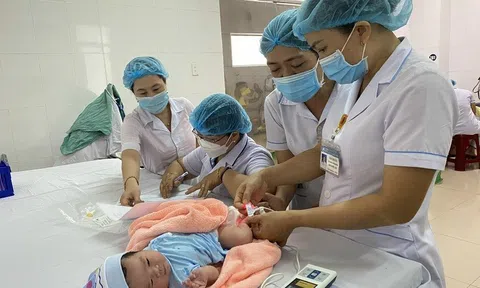 Bảo đảm công bằng trong chính sách cho viên chức y tế, dân số