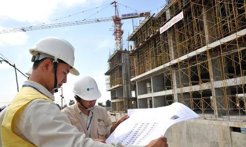 Có được làm giám sát trưởng cùng lúc hai công trình?