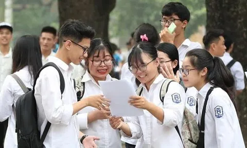 Bộ GD&ĐT đính chính thông tin về kỳ thi tốt nghiệp THPT từ năm 2025: Sẽ có 11 môn thi