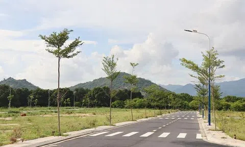 Khánh Hòa cho phép tồn tại 114 khu đất có “hiến đất làm đường” ở Cam Lâm