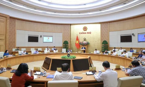 Thủ tướng Phạm Minh Chính chủ trì phiên họp Chính phủ chuyên đề