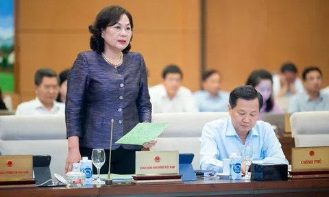 Thống đốc Ngân hàng Nhà nước thông tin về việc cho rằng “quá chú trọng đến kiểm soát lạm phát là nguyên nhân khiến lãi suất cao”