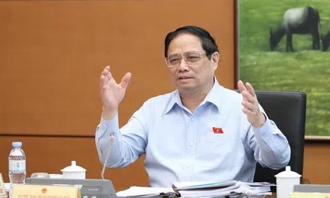 Thủ tướng: Đã đi vay thì phải làm các dự án lớn, xoay chuyển tình thế, không làm vụn vặt