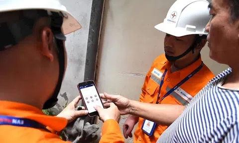 Giá điện tăng 3%, doanh thu năm 2023 tăng thêm 8.000 tỷ nhưng EVN vẫn khó khăn trong cân bằng tài chính