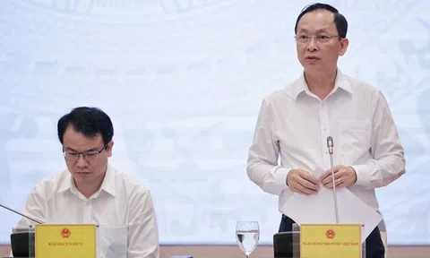 Ngân hàng Nhà nước họp với 35 nhà băng lớn, tìm cách giảm lãi suất