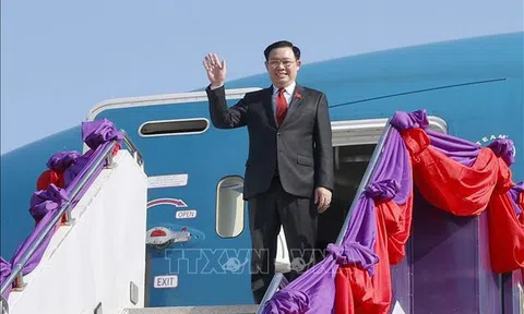 Chủ tịch Quốc hội kết thúc tốt đẹp chuyến công tác tới Lào và Thái Lan