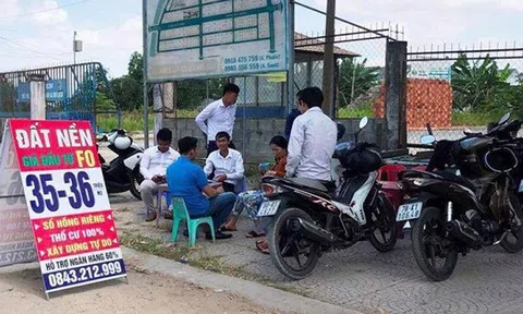 “Cò đất” hết đường bát nháo