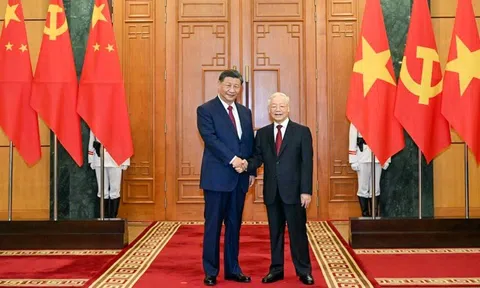 Việt Nam coi phát triển quan hệ với Trung Quốc là ưu tiên hàng đầu