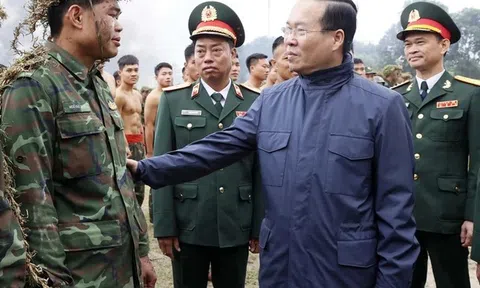 Chủ tịch nước Võ Văn Thưởng kiểm tra công tác sẵn sàng chiến đấu của Bộ đội Đặc công